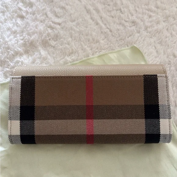 NWOT Burberry Tan and Brown Checkered Long Wallet - Pristine Brand New - Picture 2 of 6